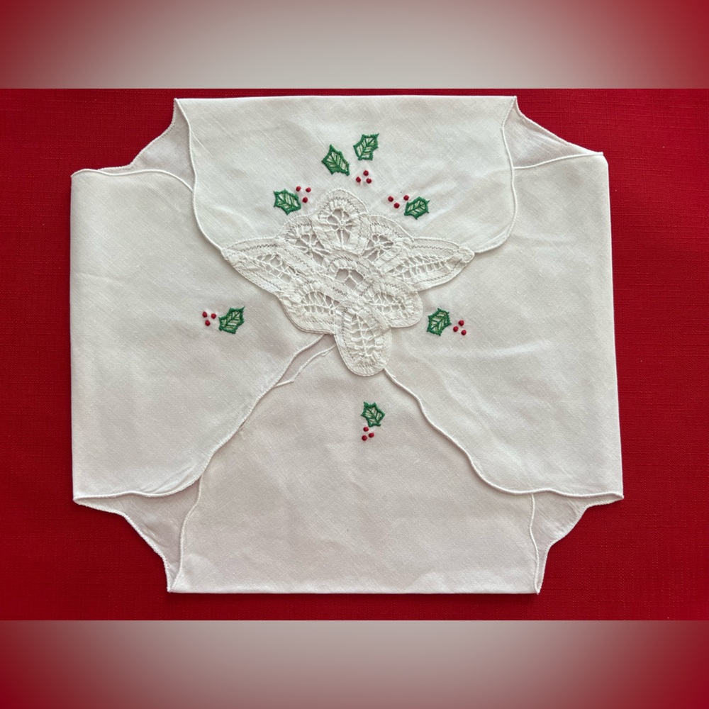 (8) White Embroidered Lace And Holly 11” X 11” Plate Covers